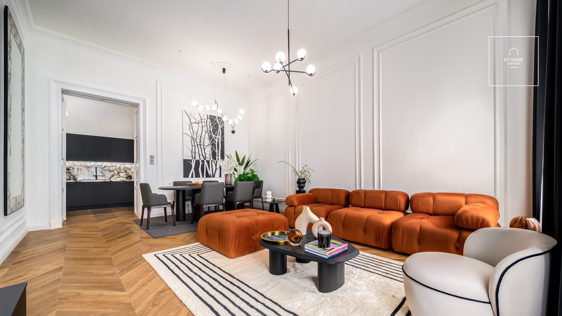 Exclusive designer apartment for rent in the heart of downtown Budapest, District V.