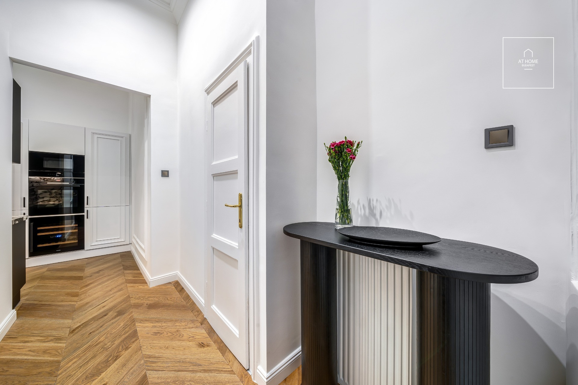 Exclusive designer apartment for rent in the heart of downtown Budapest, District V.