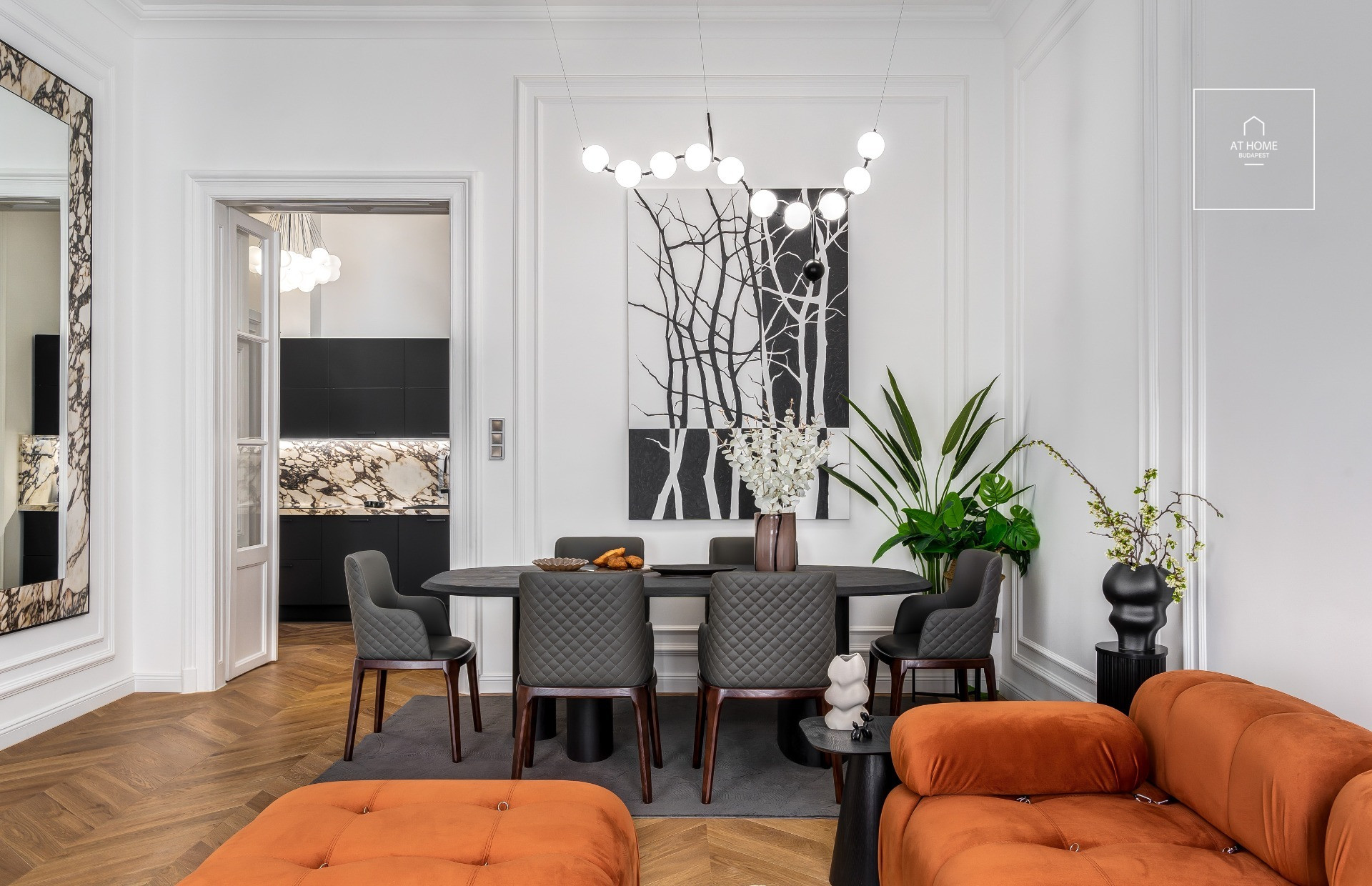 Exclusive designer apartment for rent in the heart of downtown Budapest, District V.