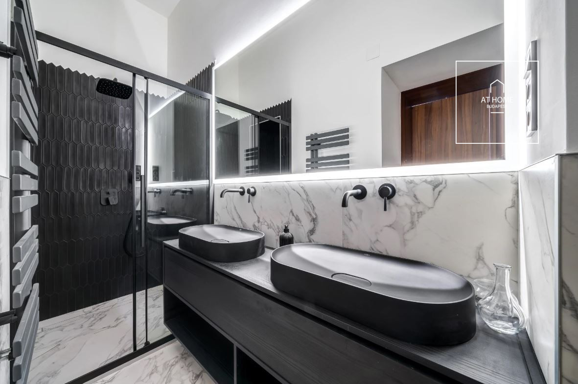 Spacious two luxury apartment available for rent in the very heart of Budapest’s prestigious District V.