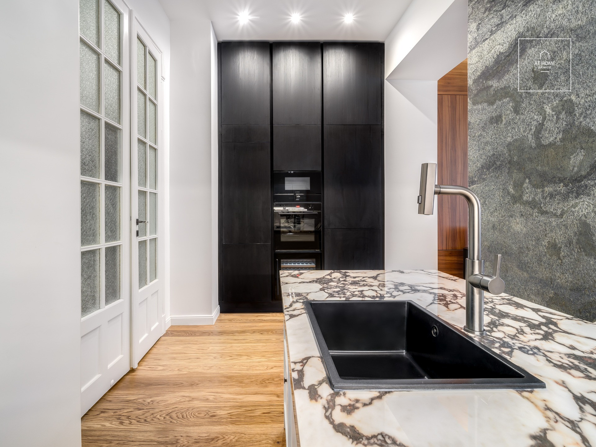 Spacious two luxury apartment available for rent in the very heart of Budapest’s prestigious District V.