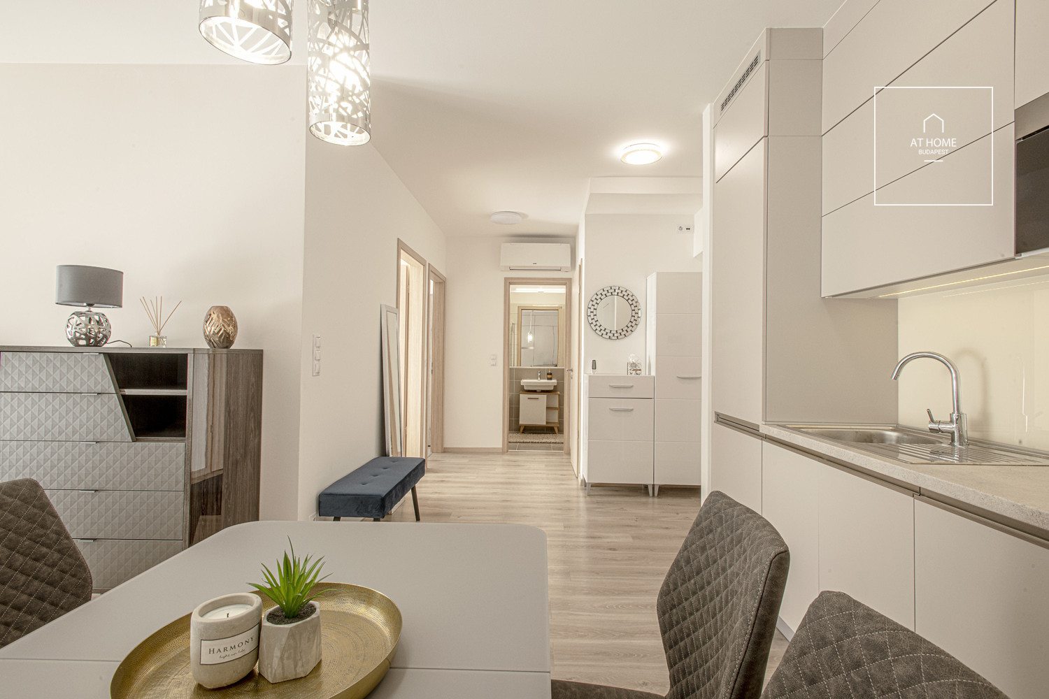 66 sqm two-bedroom apartment with terrace in District VI, Terézváros