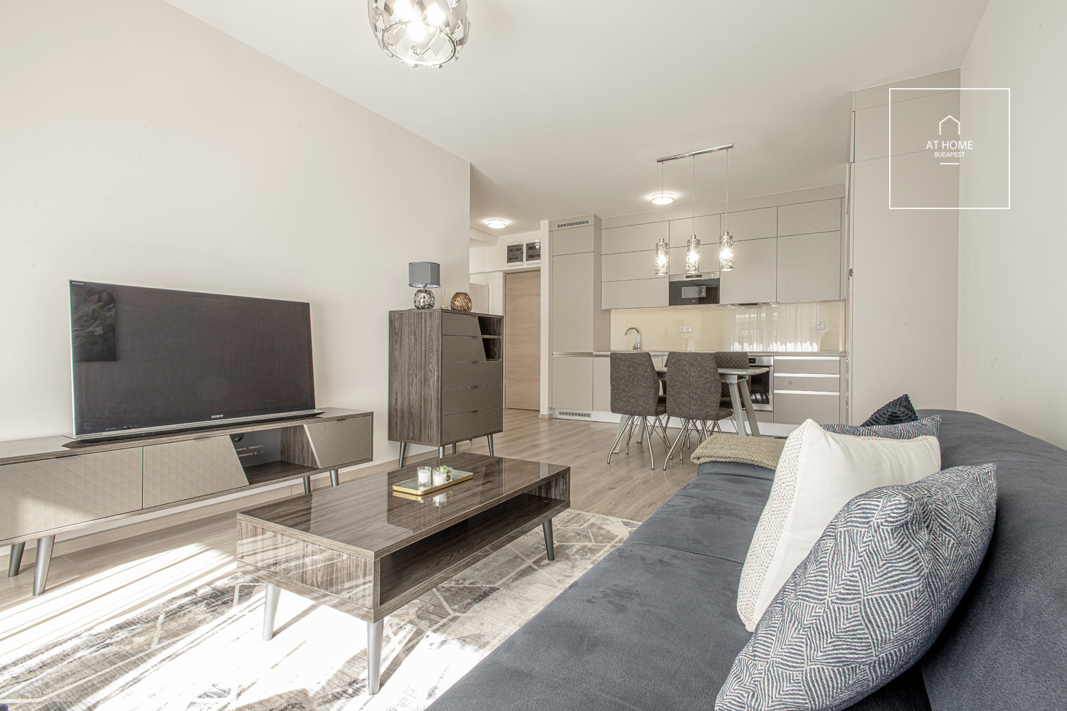 66 sqm two-bedroom apartment with terrace in District VI, Terézváros