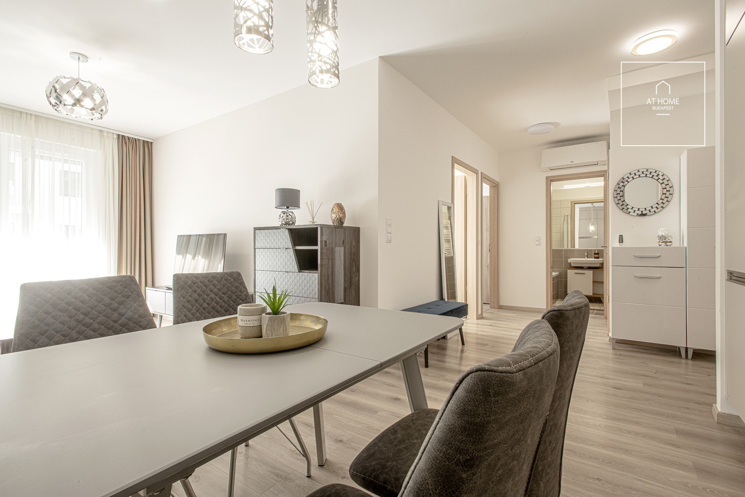 66 sqm two-bedroom apartment with terrace in District VI, Terézváros