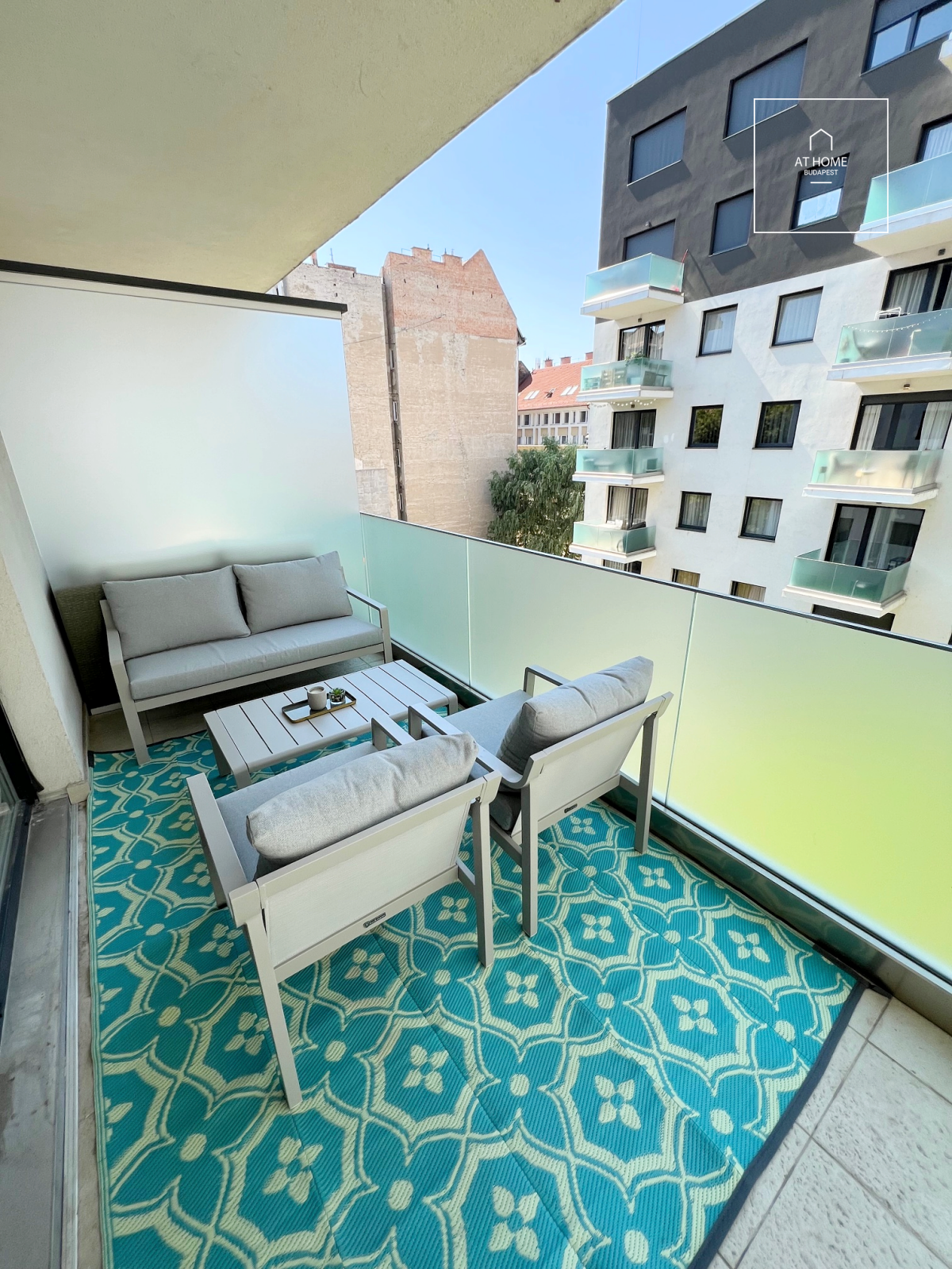 66 sqm two-bedroom apartment with terrace in District VI, Terézváros