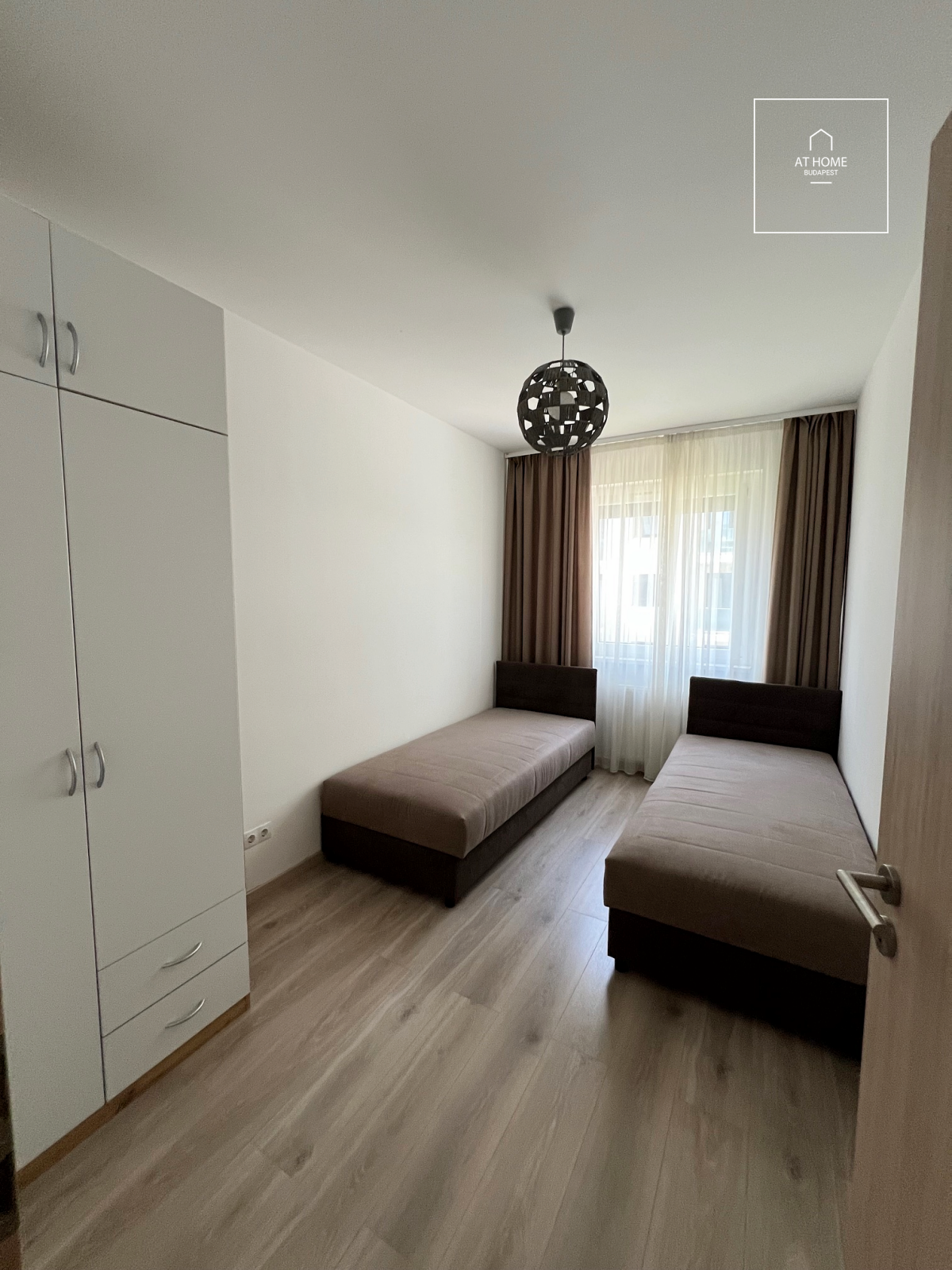 66 sqm two-bedroom apartment with terrace in District VI, Terézváros