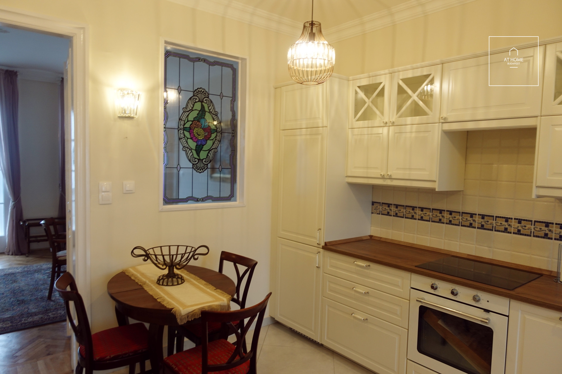 Sunny villa apartment for rent Budapest XII. district, Magasút