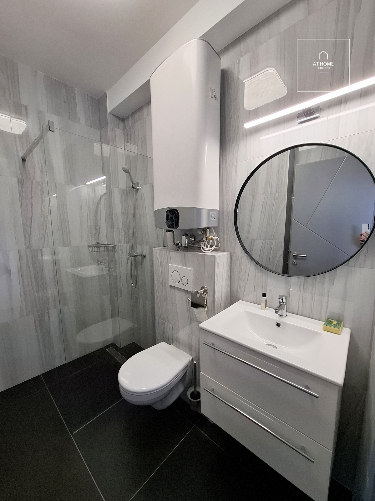 Studio apartment with terrace for sale in District II, Zöldmál, Budapest