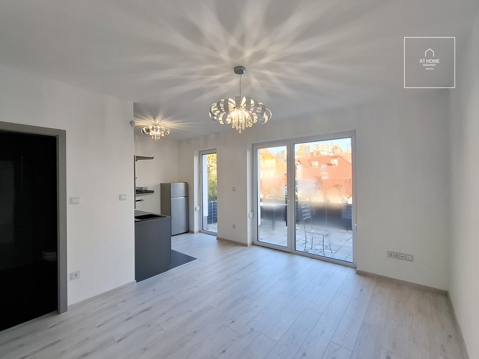 Studio apartment with terrace for sale in District II, Zöldmál, Budapest