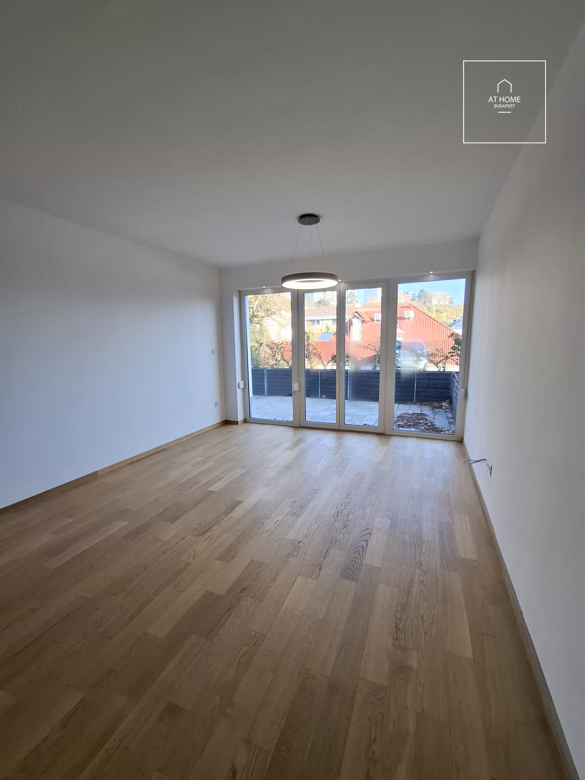 Studio apartment with terrace for sale in District II, Zöldmál, Budapest