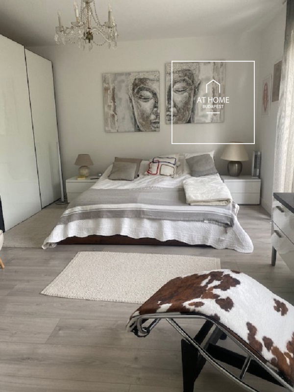 A premium four-bedroom apartment with private garden is available for rent in Budapest, 2nd district, Lipótmező.