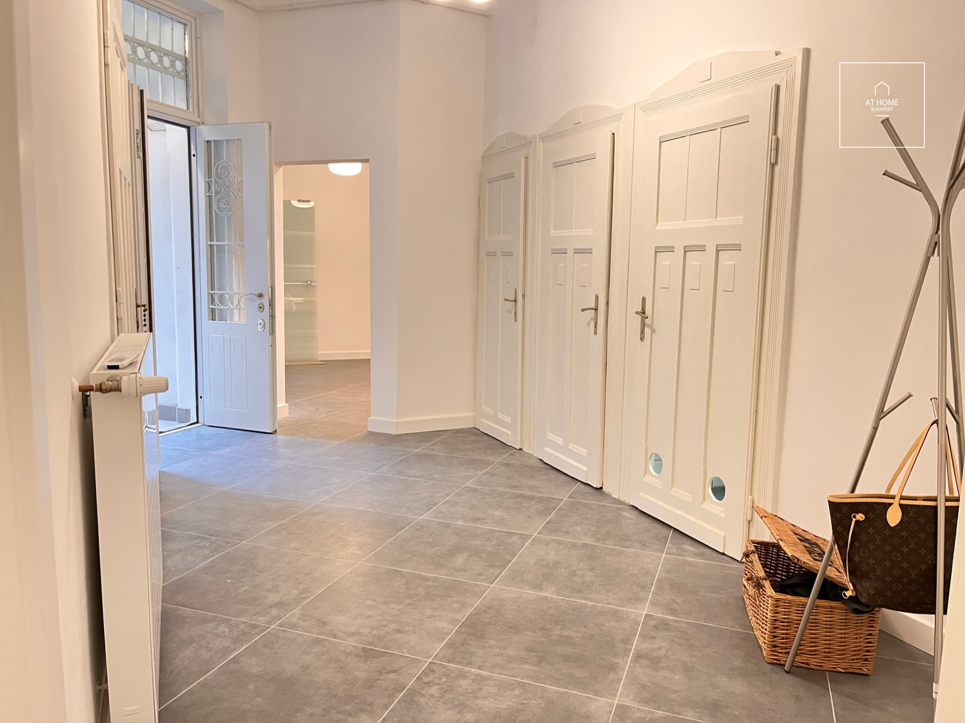 Refurbished, modern apartment for rent Budapest VI. district, Terézváros