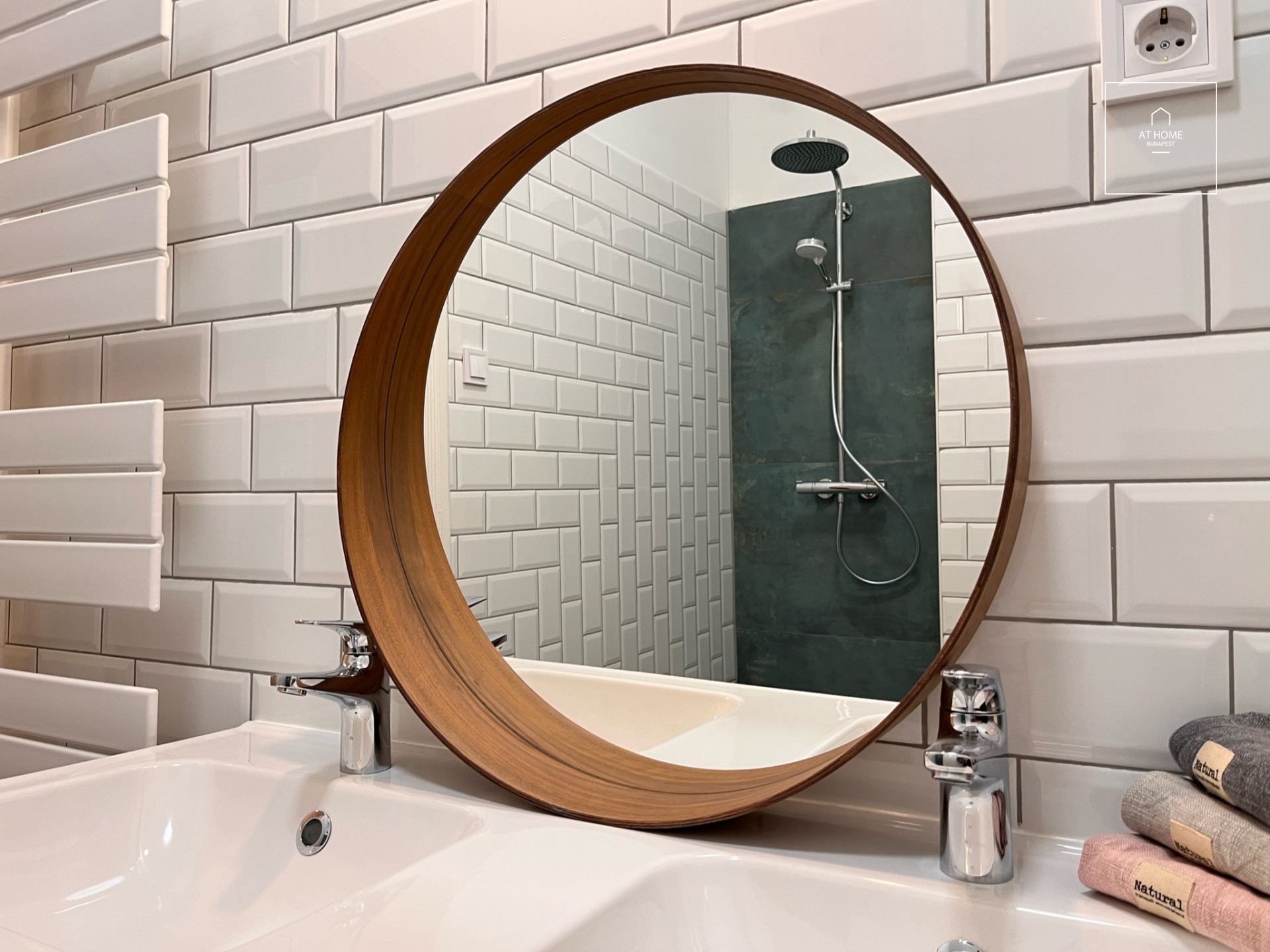 Refurbished, modern apartment for rent Budapest VI. district, Terézváros