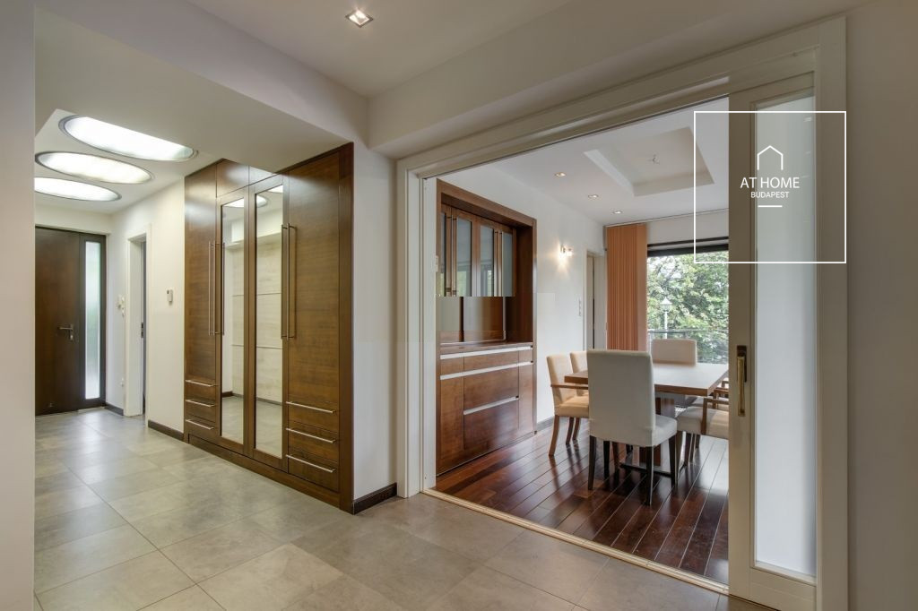 Detached family house for rent in the 2nd district of Budapest