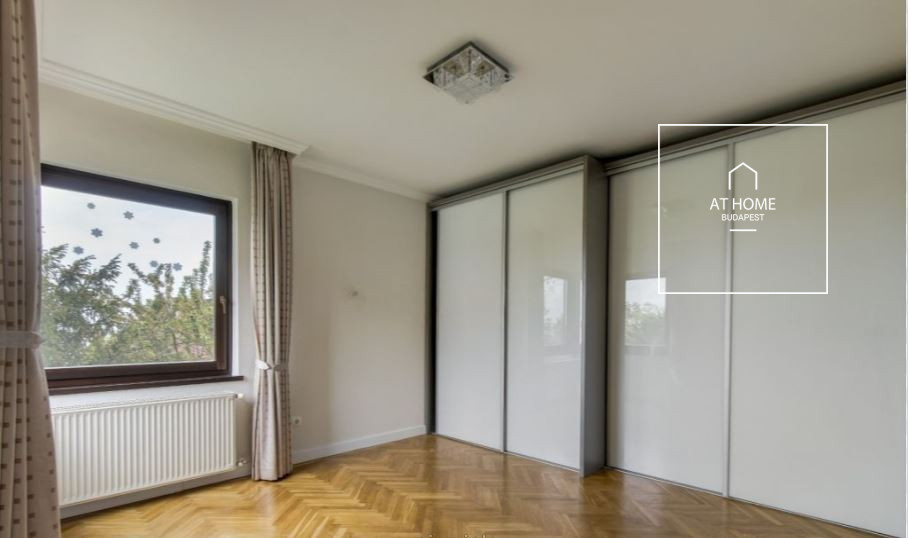 Detached family house for rent in the 2nd district of Budapest