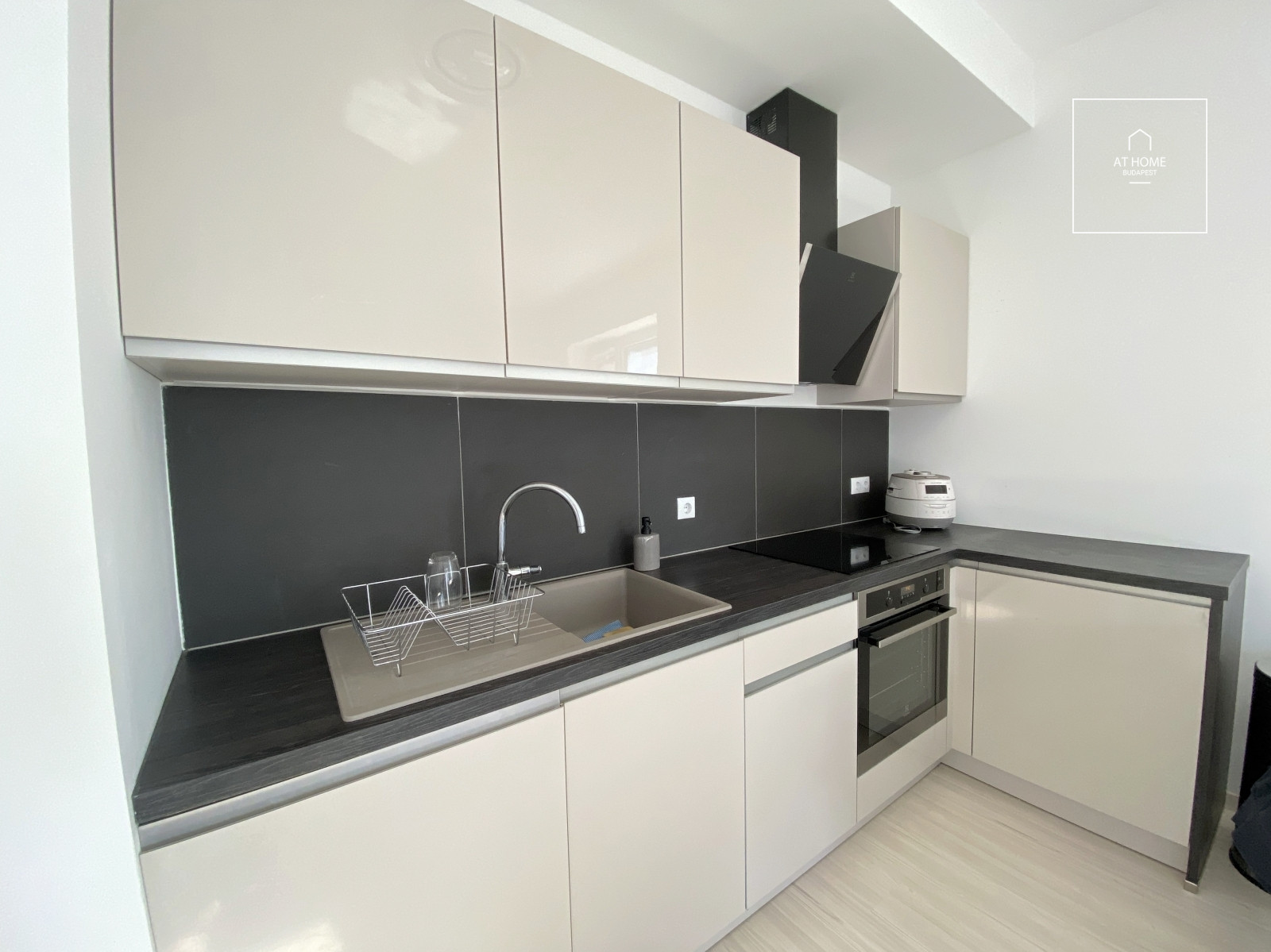 Luxury apartment with panoramic views, 10 sqm terrace, and 2 bedrooms at Budapart