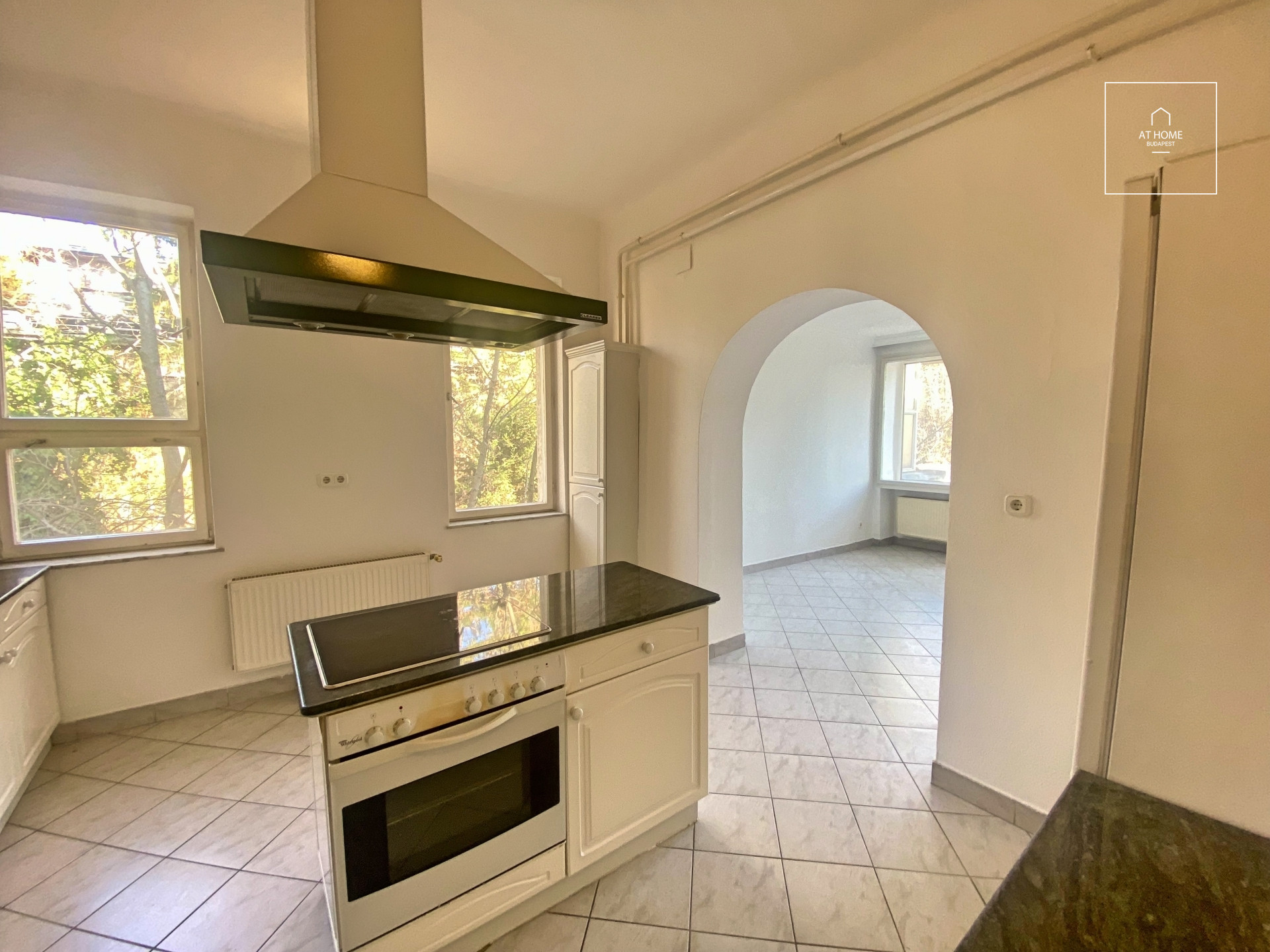 Sunny apartment for rent Budapest II. district, Törökvész