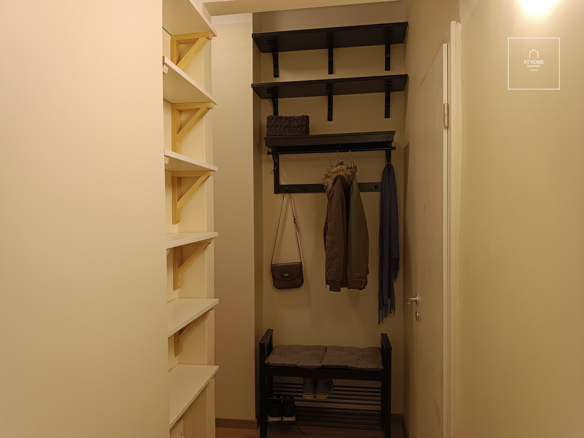 Renovated apartment for rent in Budapest, District I, Krisztinaváros