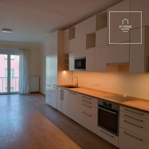 Renovated apartment for rent in Budapest, District I, Krisztinaváros