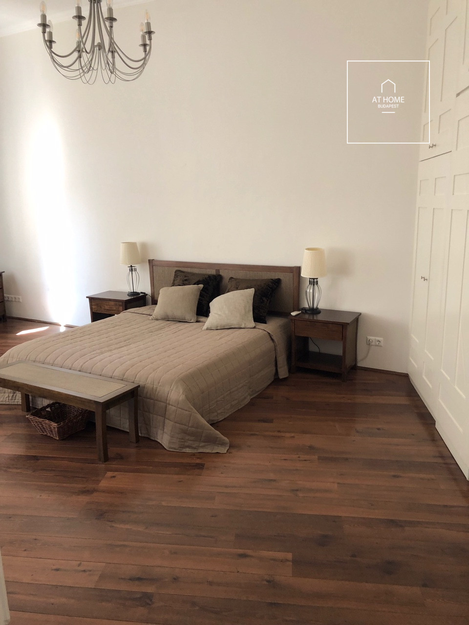 3 bedroom appartment in the city center.