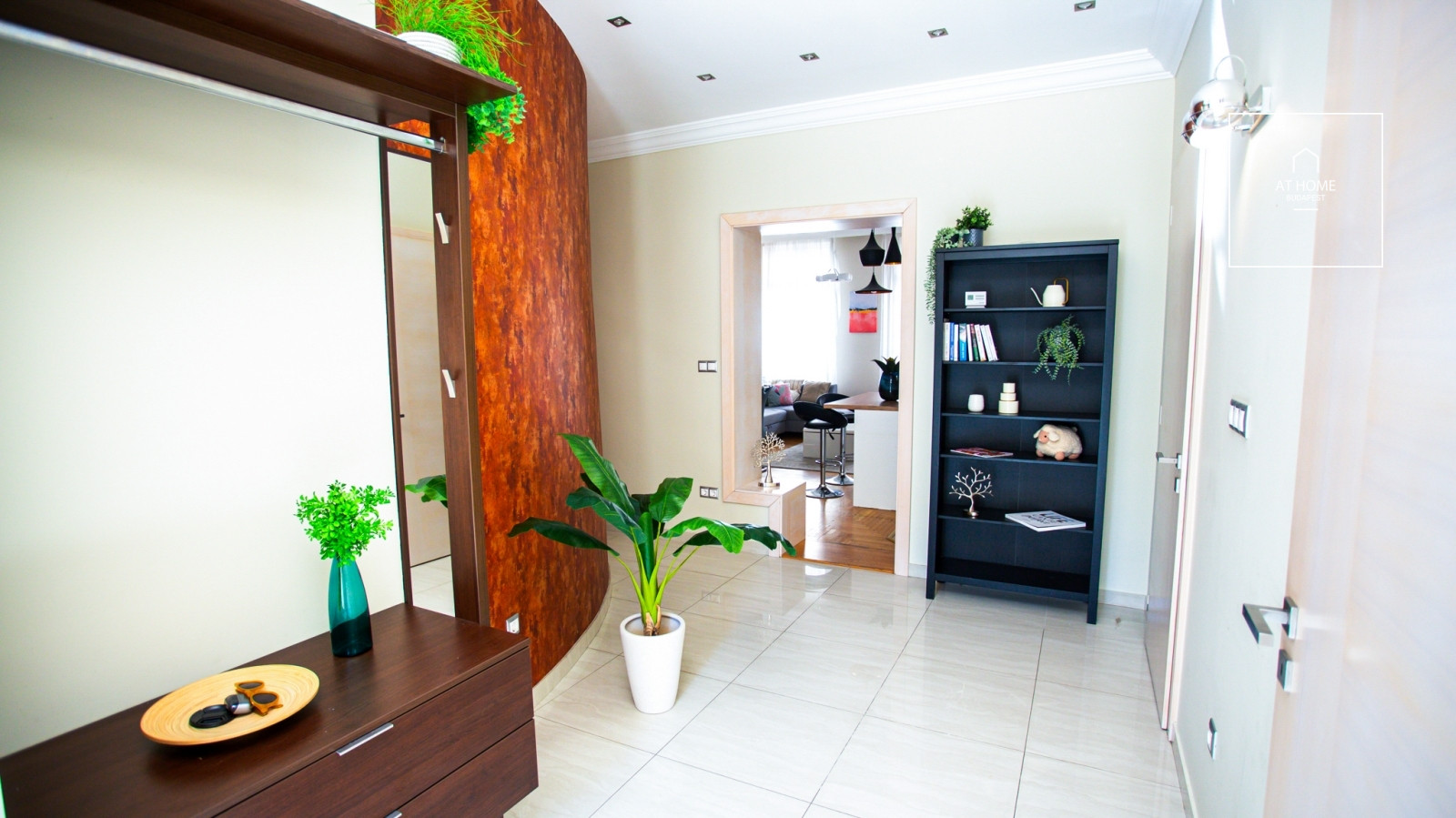 Refurbished 2-bedroom apartment for sale in downtown Budapest