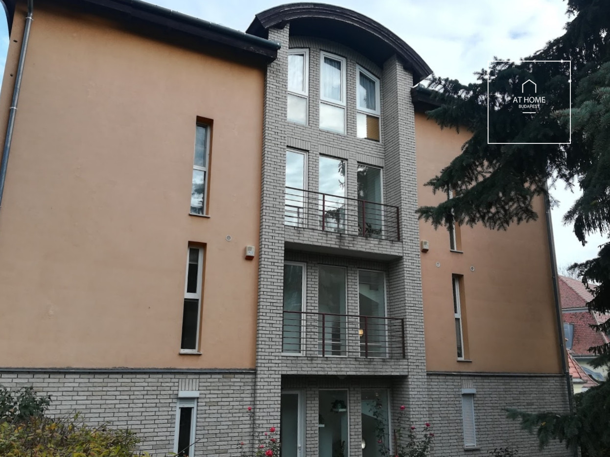 Cozy two-bedroom apartment for rent Budapest II. district, Kurucles