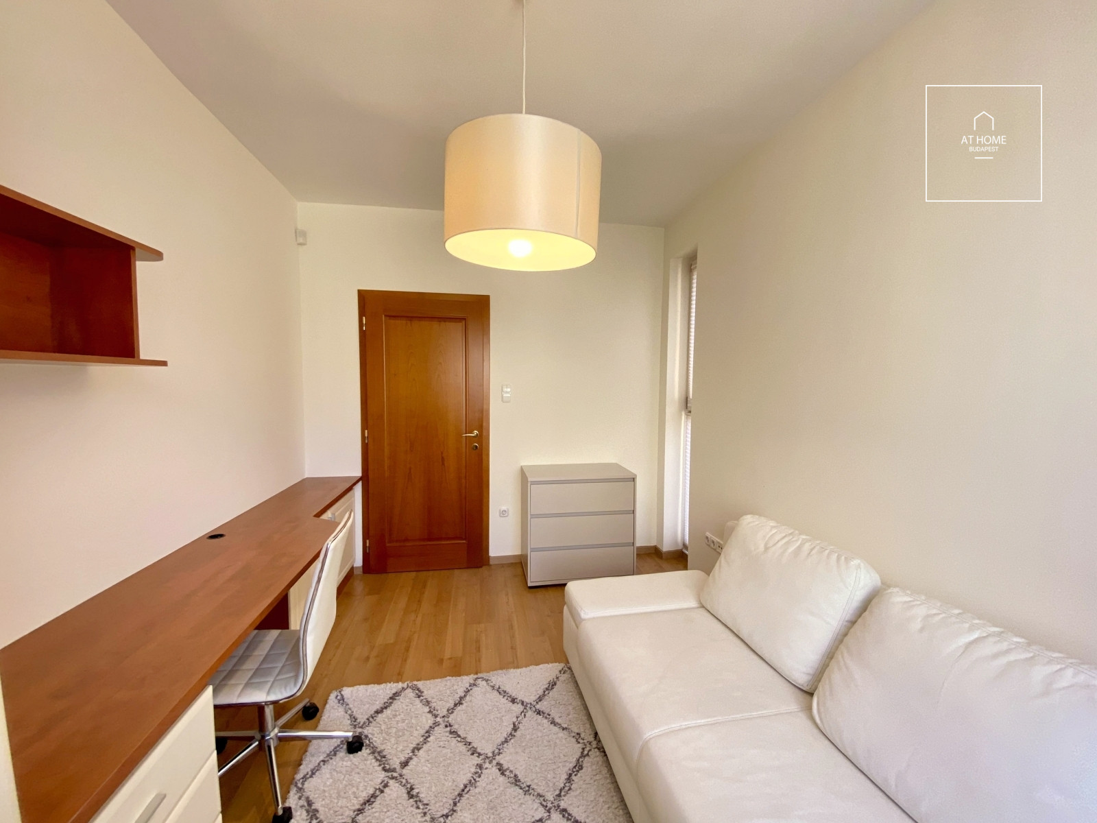 Cozy two-bedroom apartment for rent Budapest II. district, Kurucles