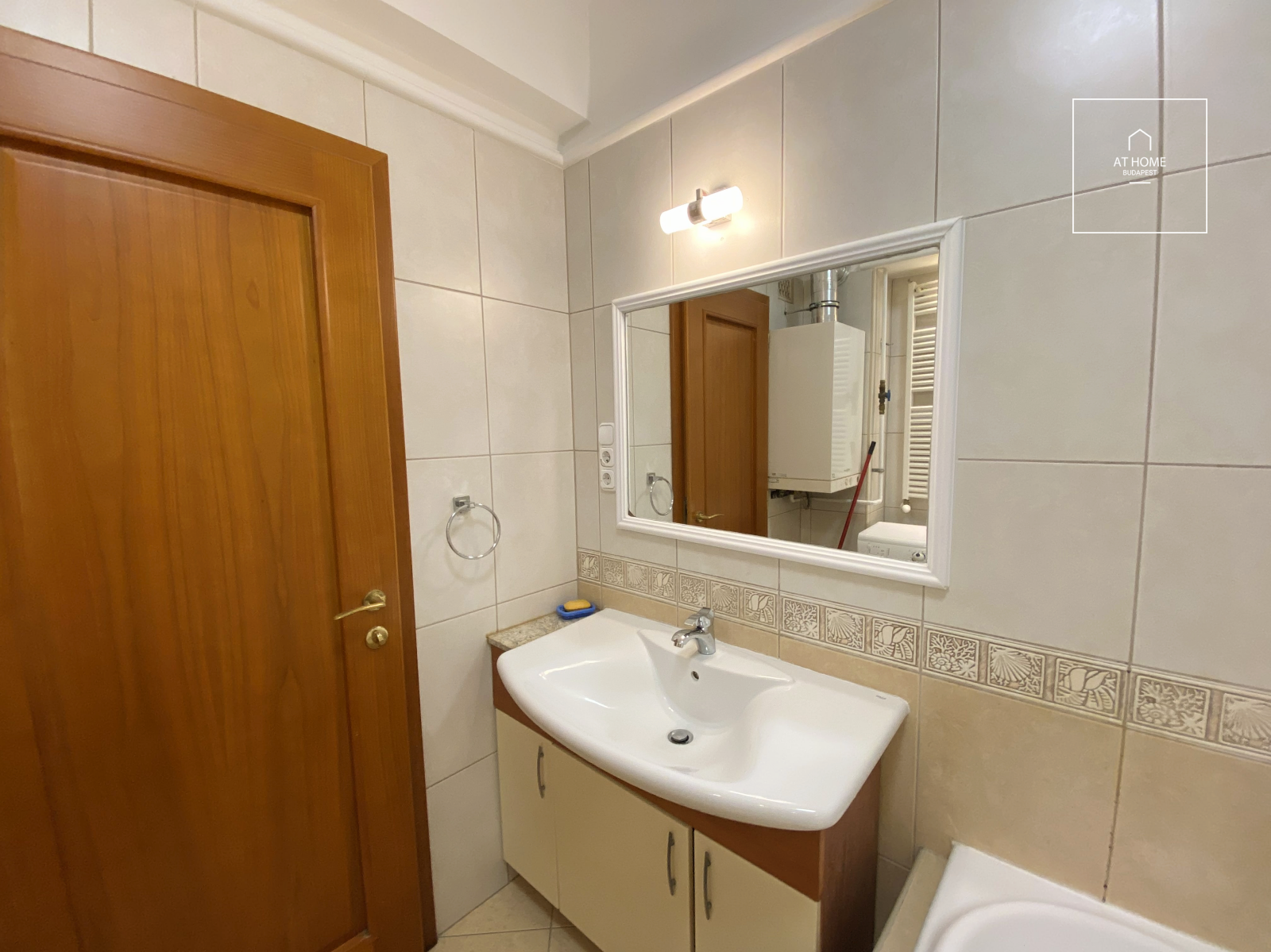 Cozy two-bedroom apartment for rent Budapest II. district, Kurucles