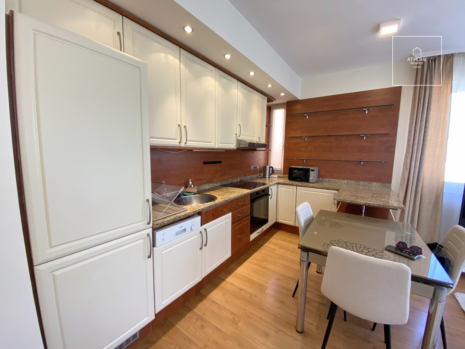 Cozy two-bedroom apartment for rent Budapest II. district, Kurucles