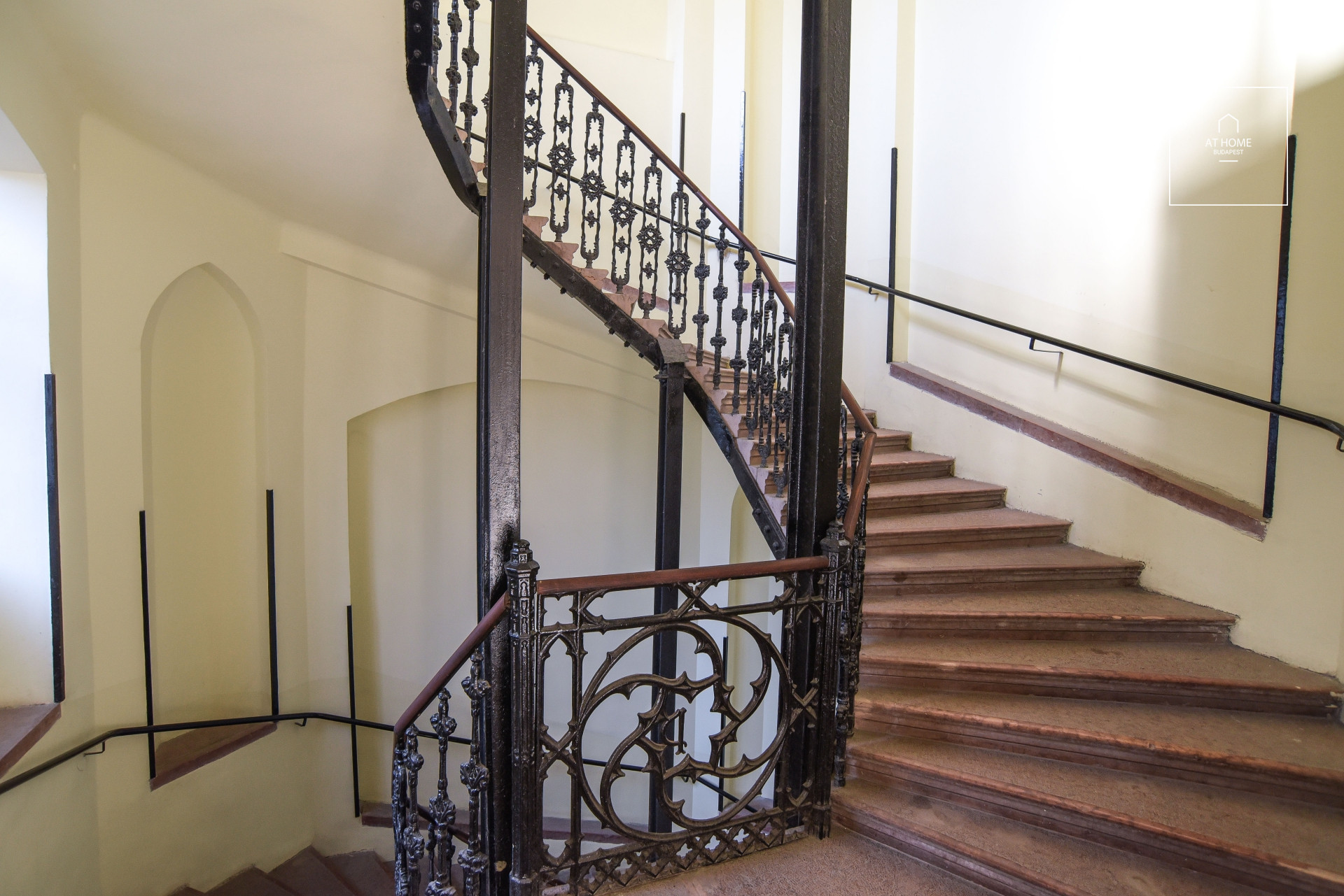 2 bedroom apartment for rent in Budapest 7th district