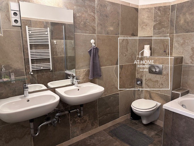 2 bedroom apartment for rent in Budapest 7th district