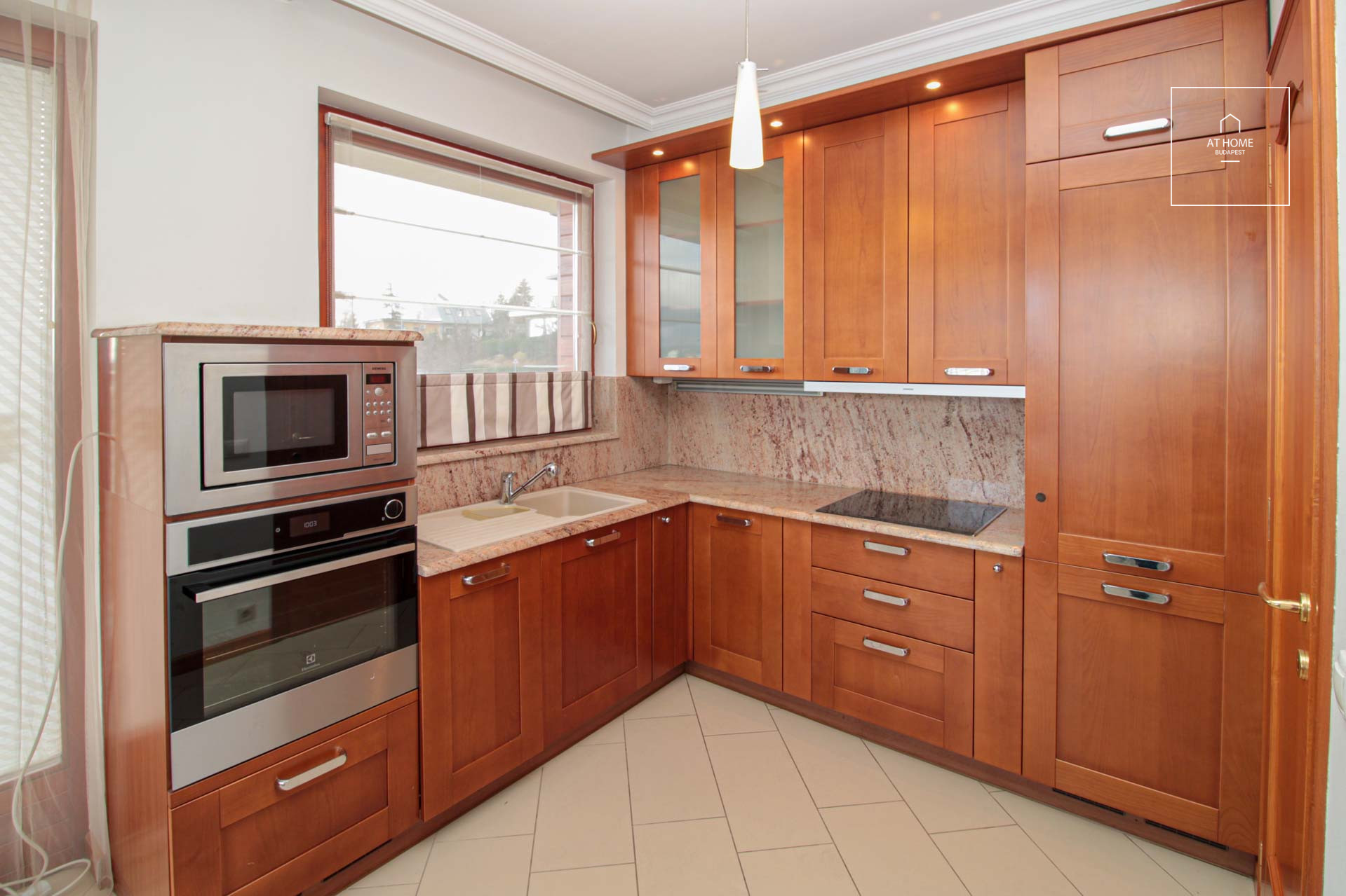 Stellar penthouse apartment Budapest II. district, Szemlőhegy