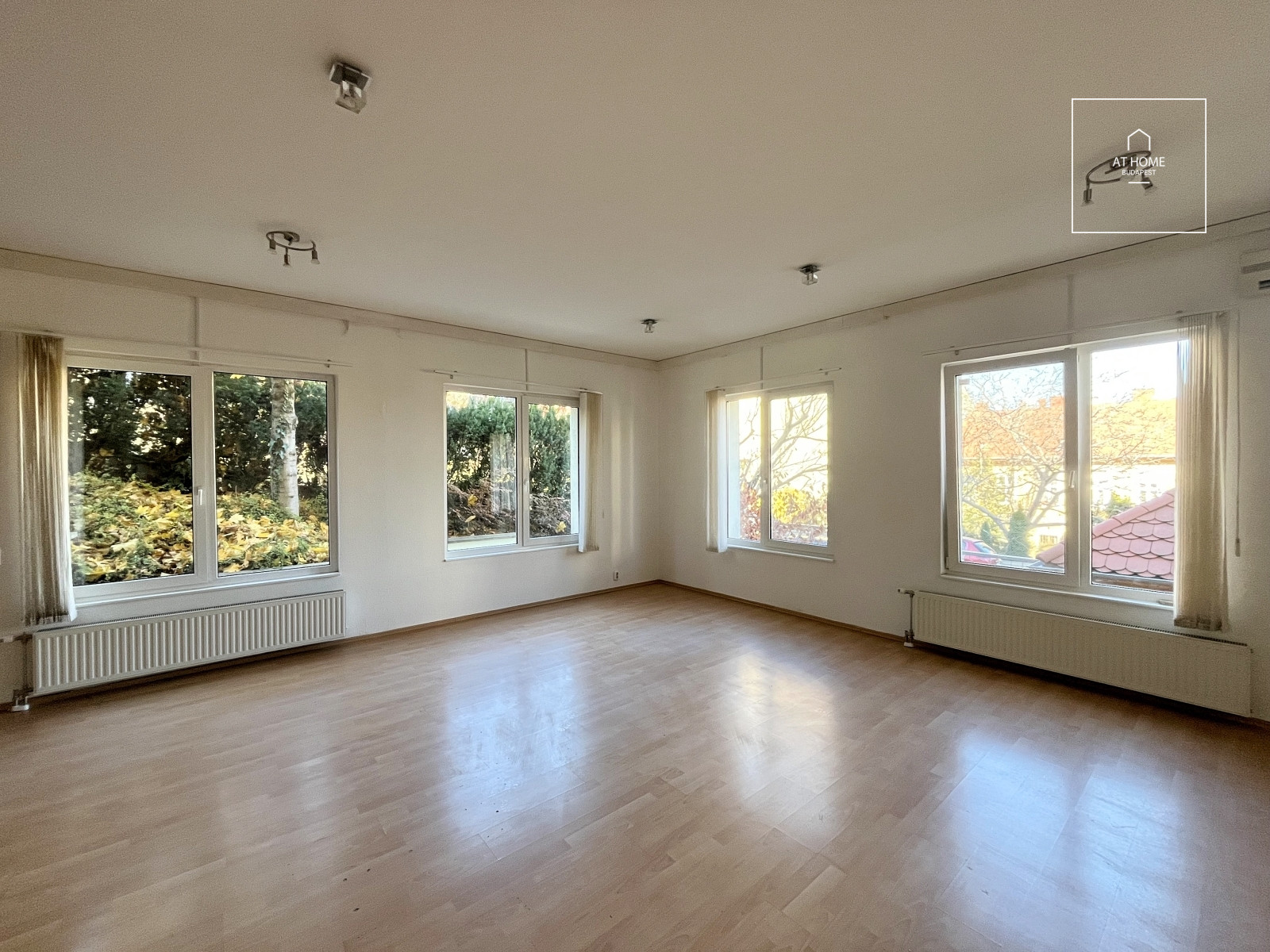 3-room property suitable for both apartment and office functions for sale in Budapest I. district, Vár