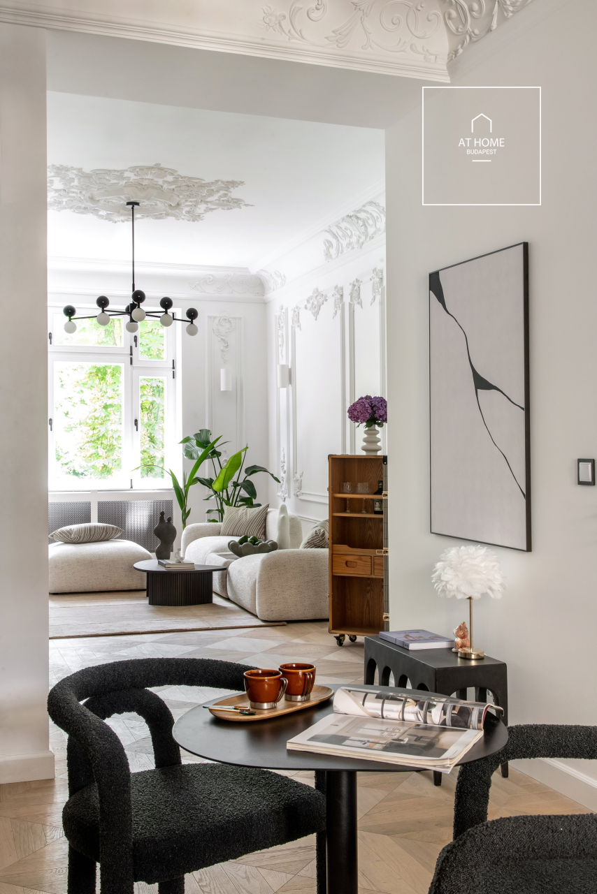 Renovated luxury apartment  for sale in 5th district, Belváros