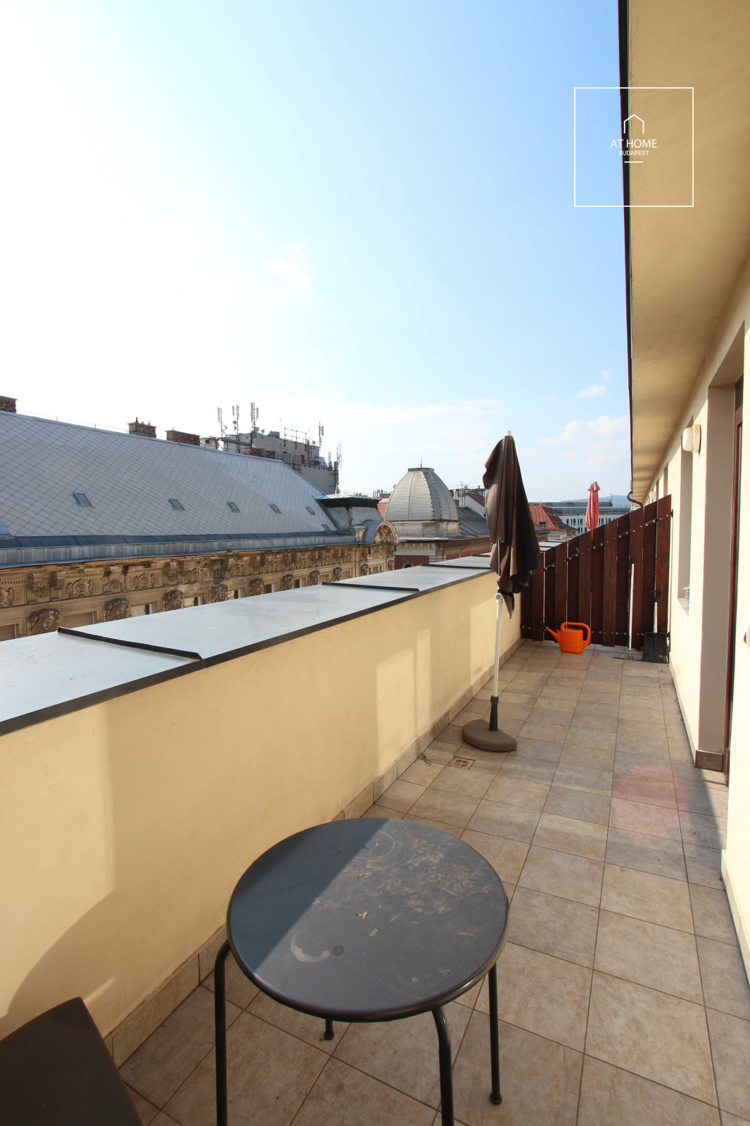 Renovated 2-Bedroom Downtown Apartment in Budapest’s 6th District