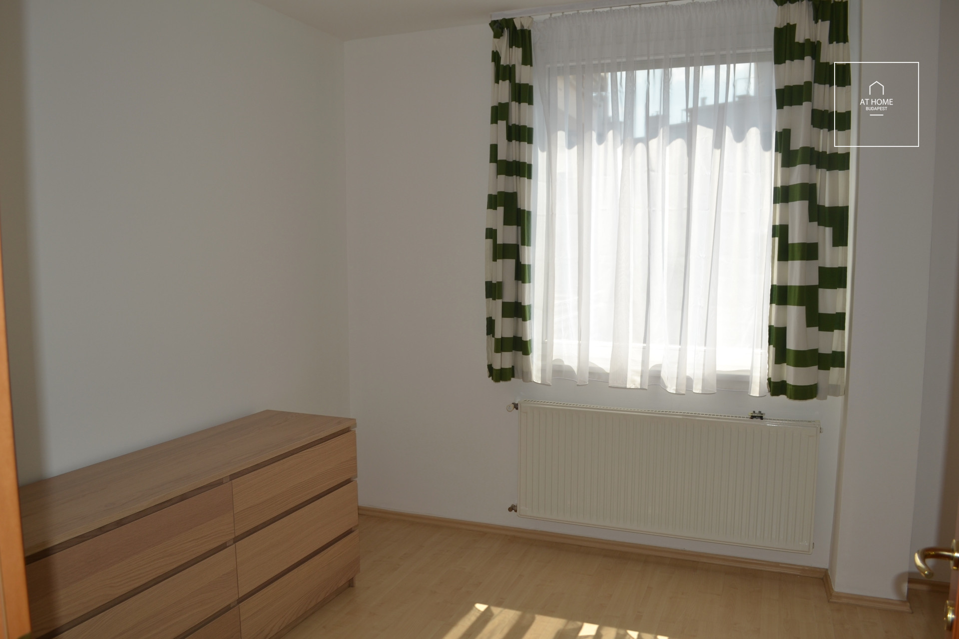 Teljesen felújított 3 hálószobás lakás kiadó Budapest I. kerület