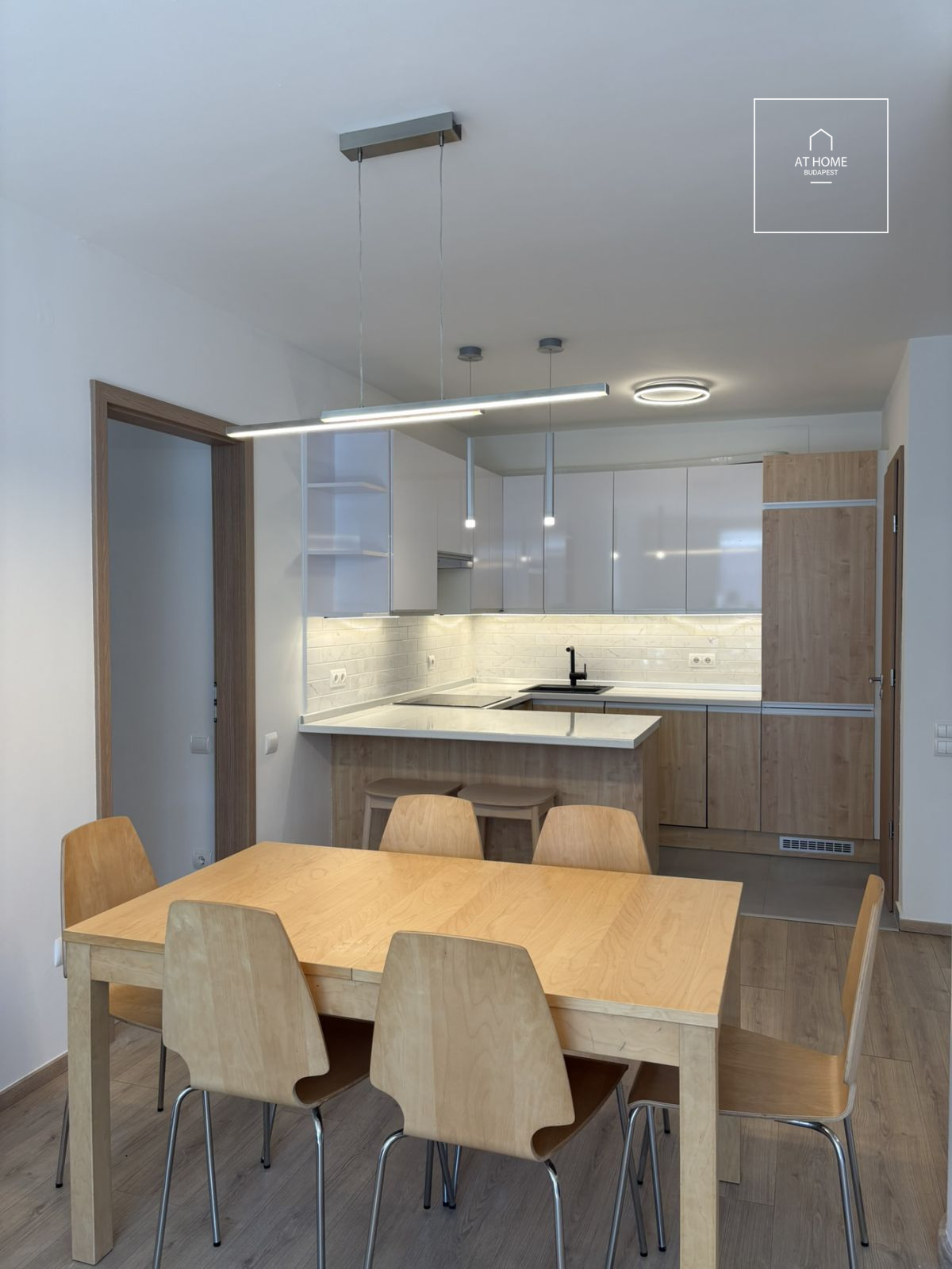 Refurbished 3-bedroom apartment for rent Budapest I. district