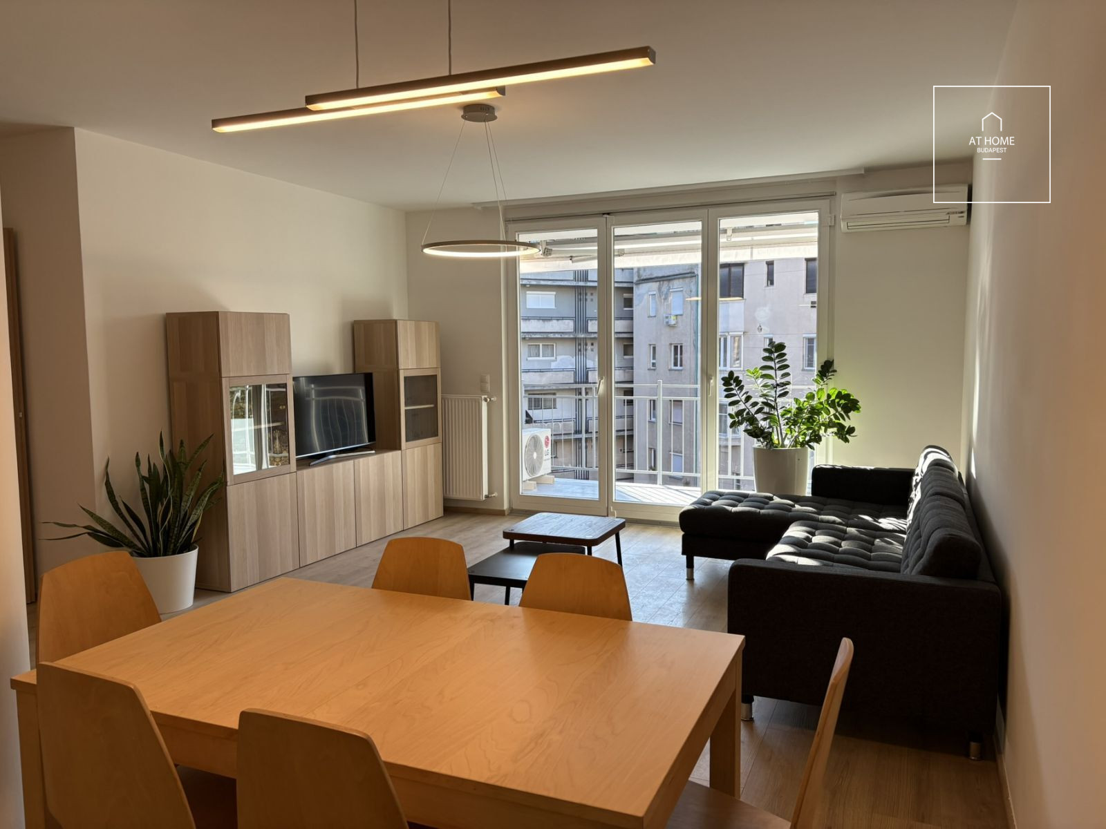 Refurbished 3-bedroom apartment for rent Budapest I. district