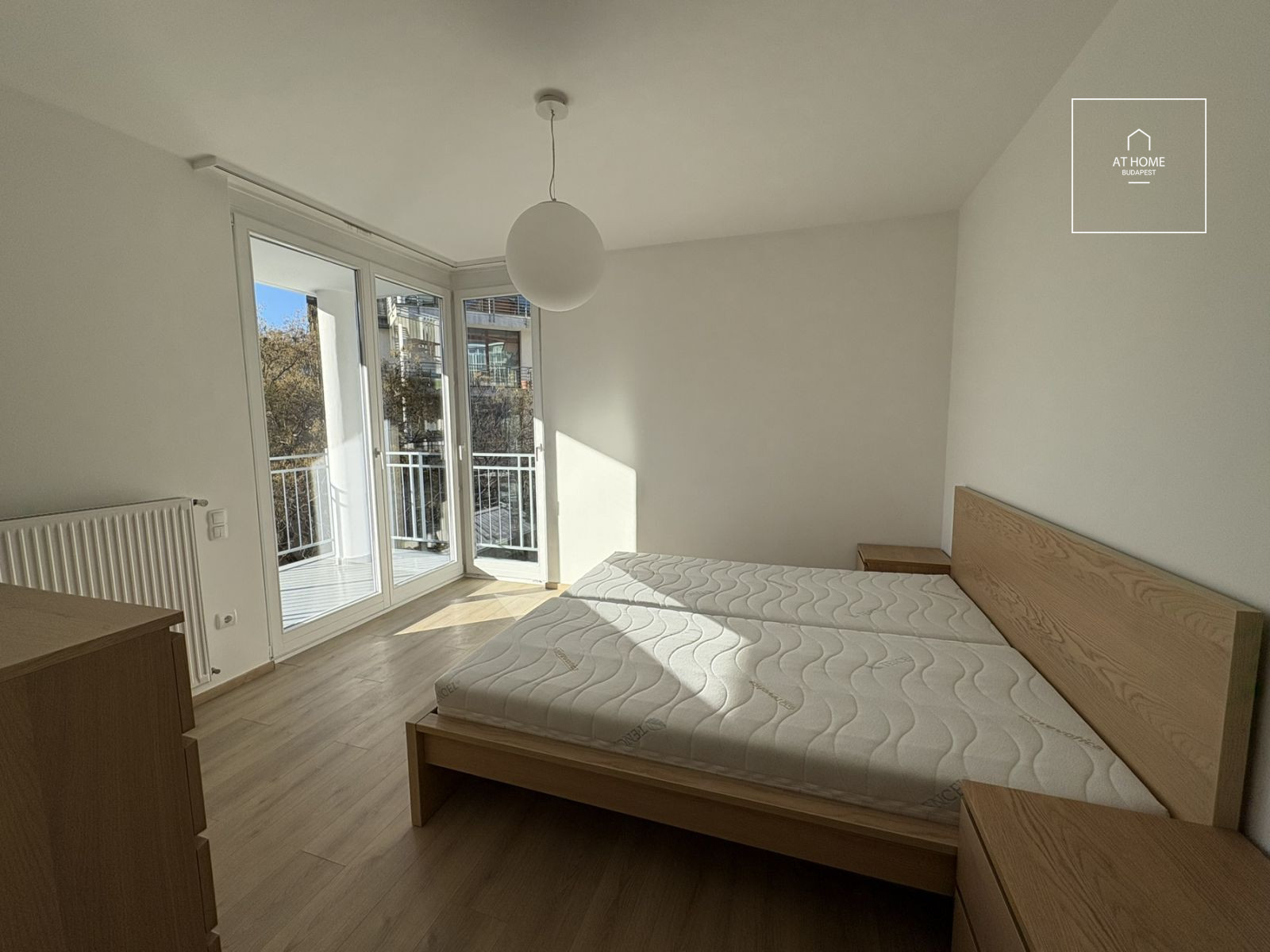 Refurbished 3-bedroom apartment for rent Budapest I. district