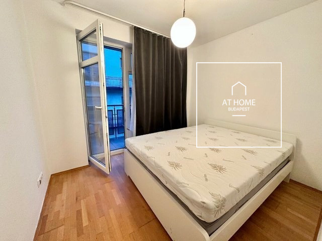 Modern 3 hálószobás lakás kiadó Budapest VI. kerületében