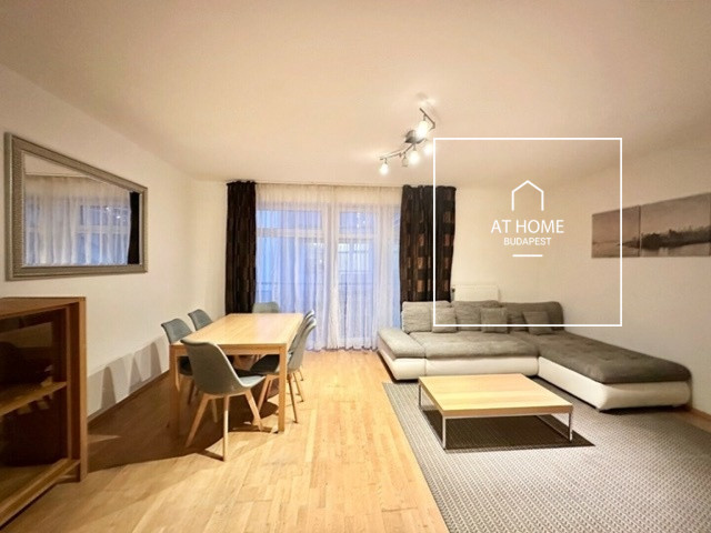 Modern 3-bedroom apartment for rent in central Budapest close to Metro station