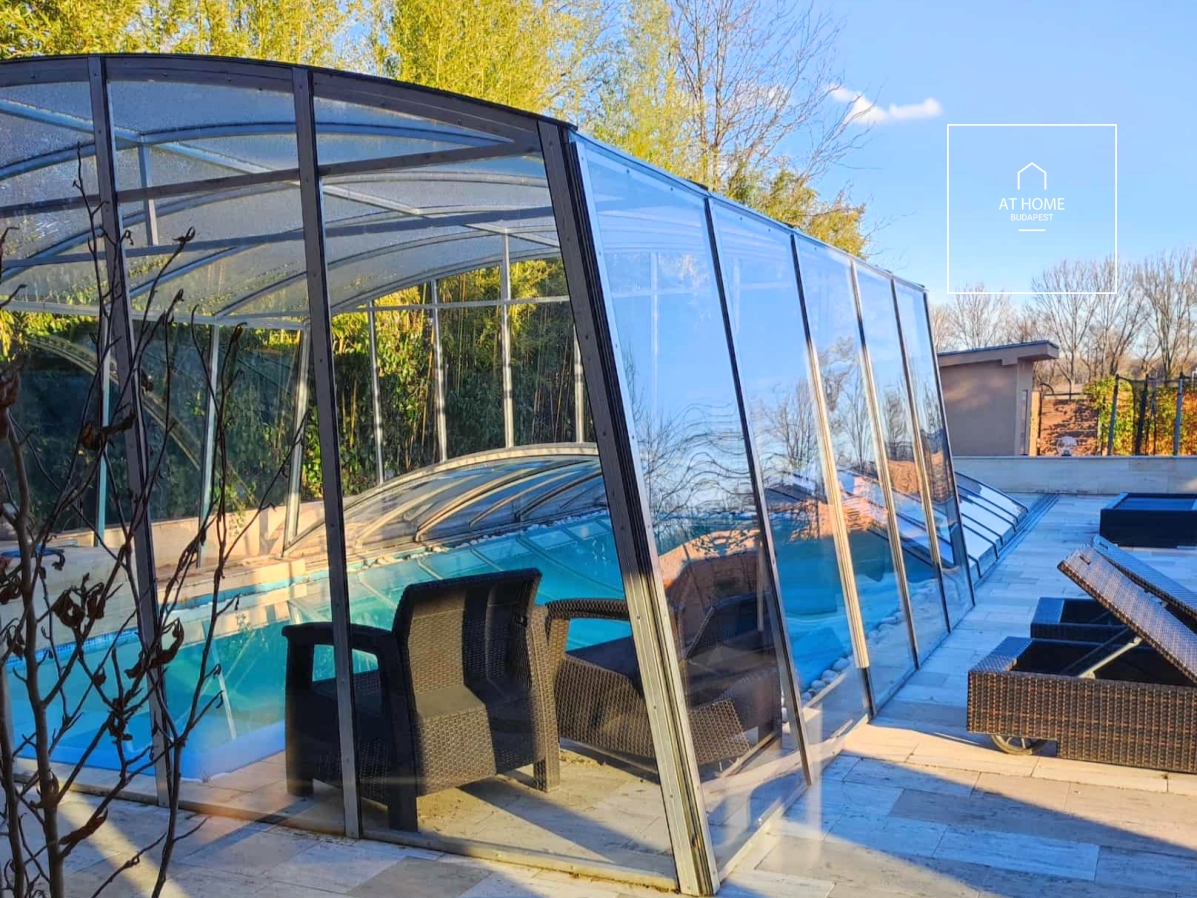 Beautiful 5 bedrooms family house for sale in Dunakeszi