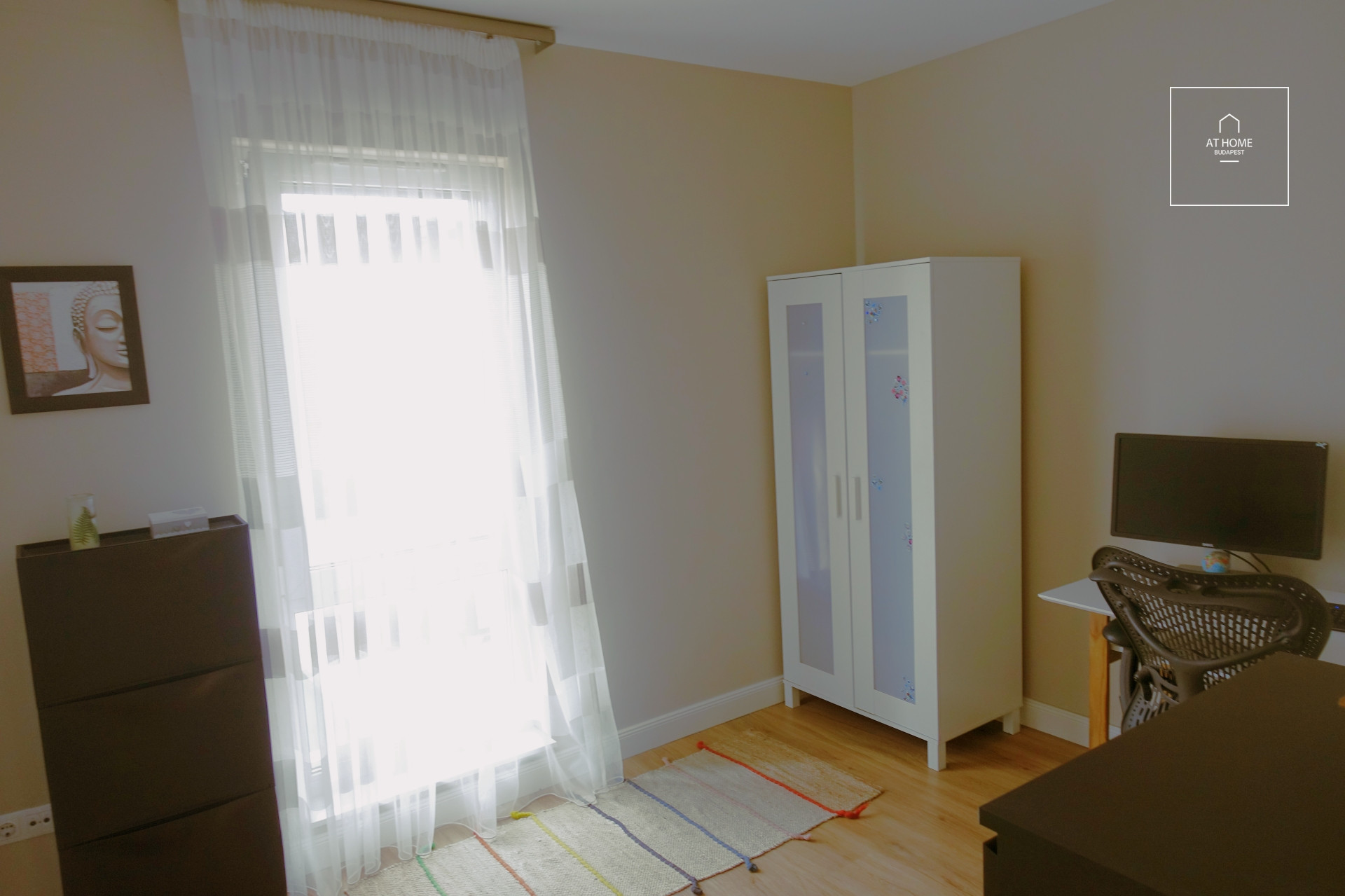 Exclusive top-floor 2-bedroom apartment in District V