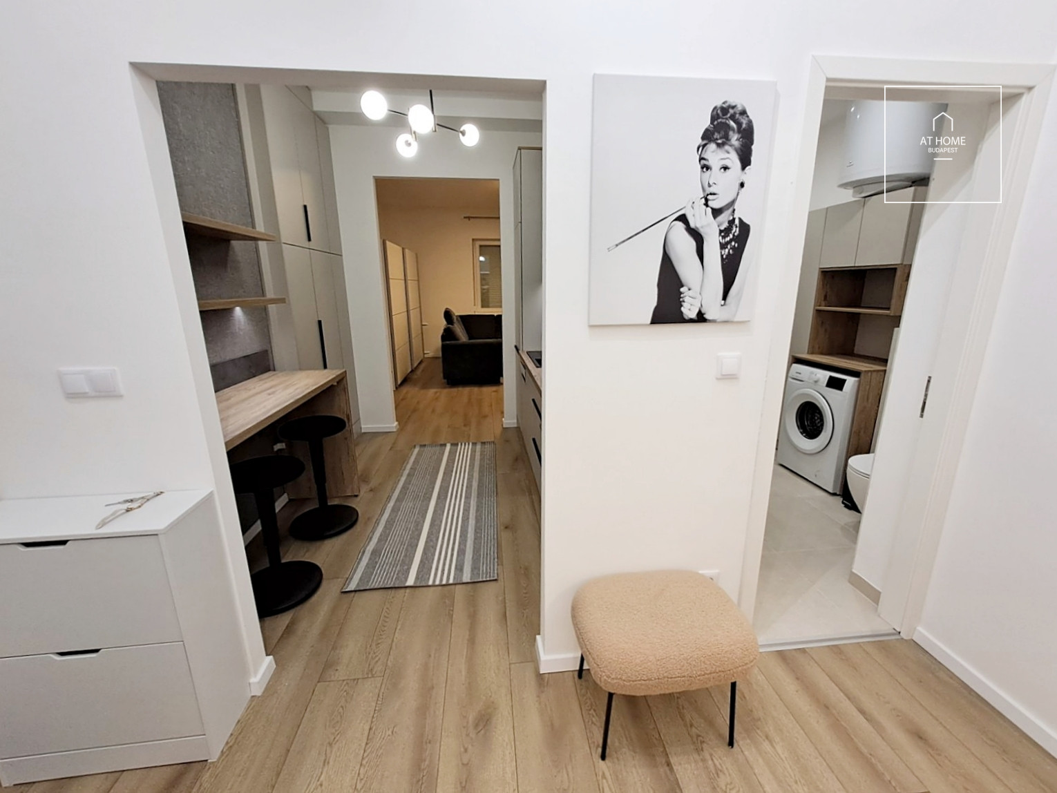 Renovated 2-bedroom apartment with a balcony near Millenáris Park