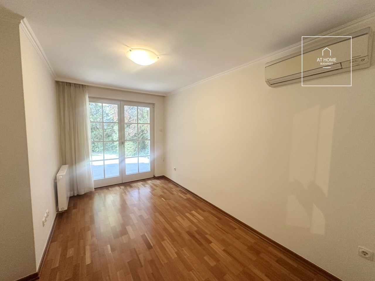 Kertkapcsolatos, elegáns lakás kiadó Budapest II. kerület, Törökvész