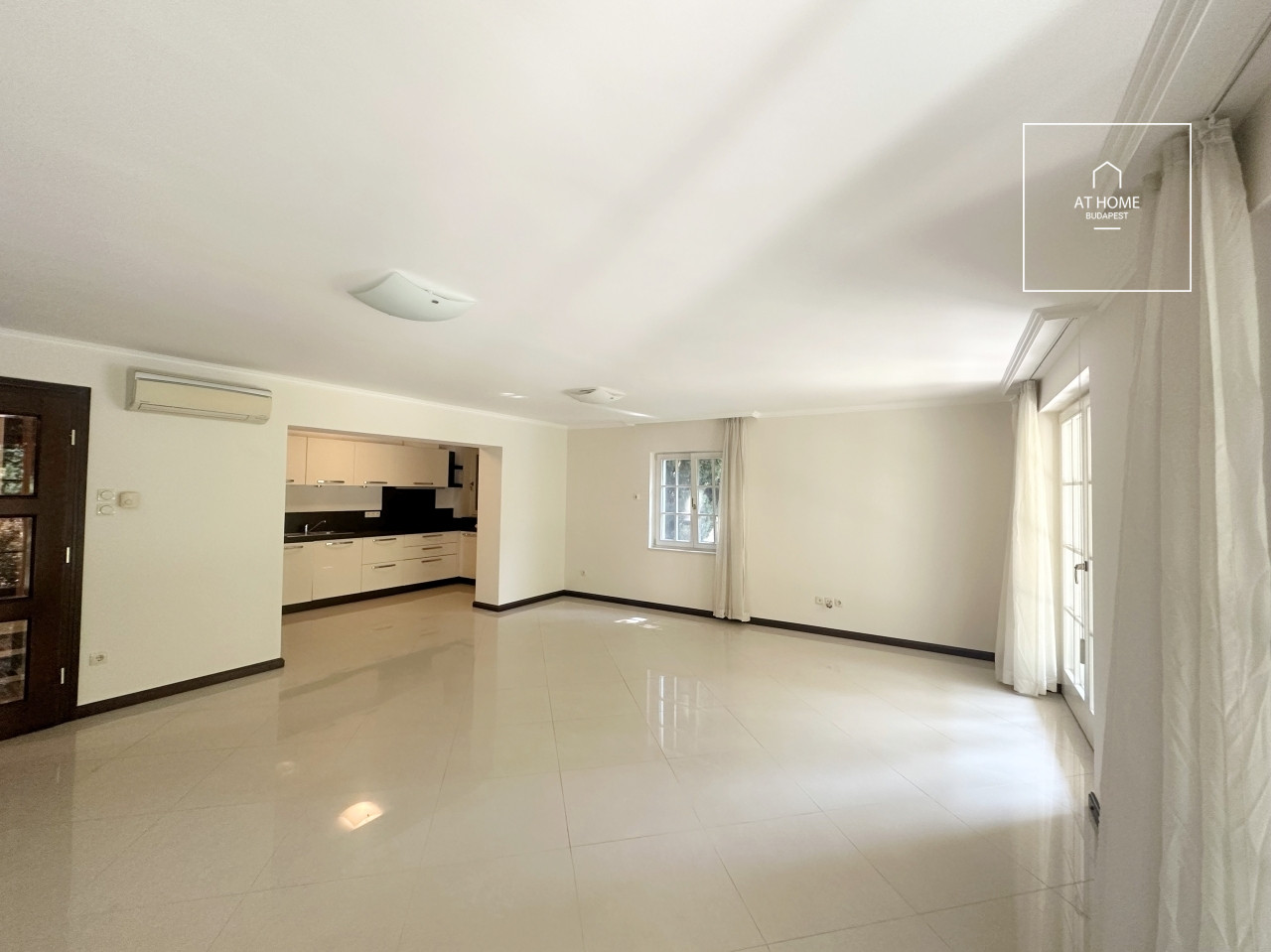 Elegant apartment with garden for rent Budapest II. district, Törökvész