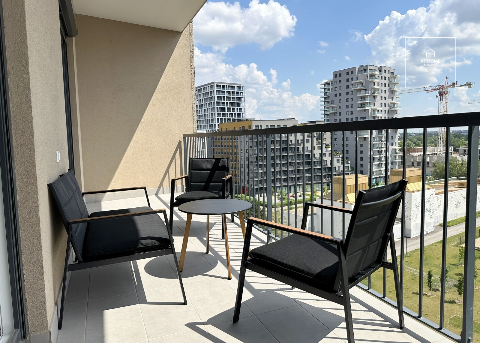 Two-bedroom premium apartment available for rent in Budapest\'s 11th district, Budapart