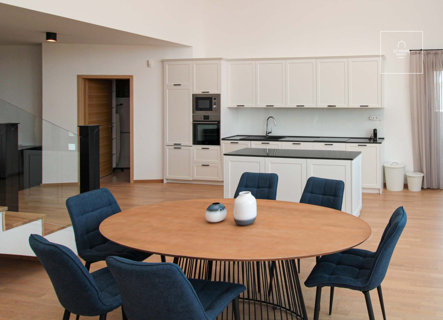 Exclusive apartment for rent in the V. district Budapest