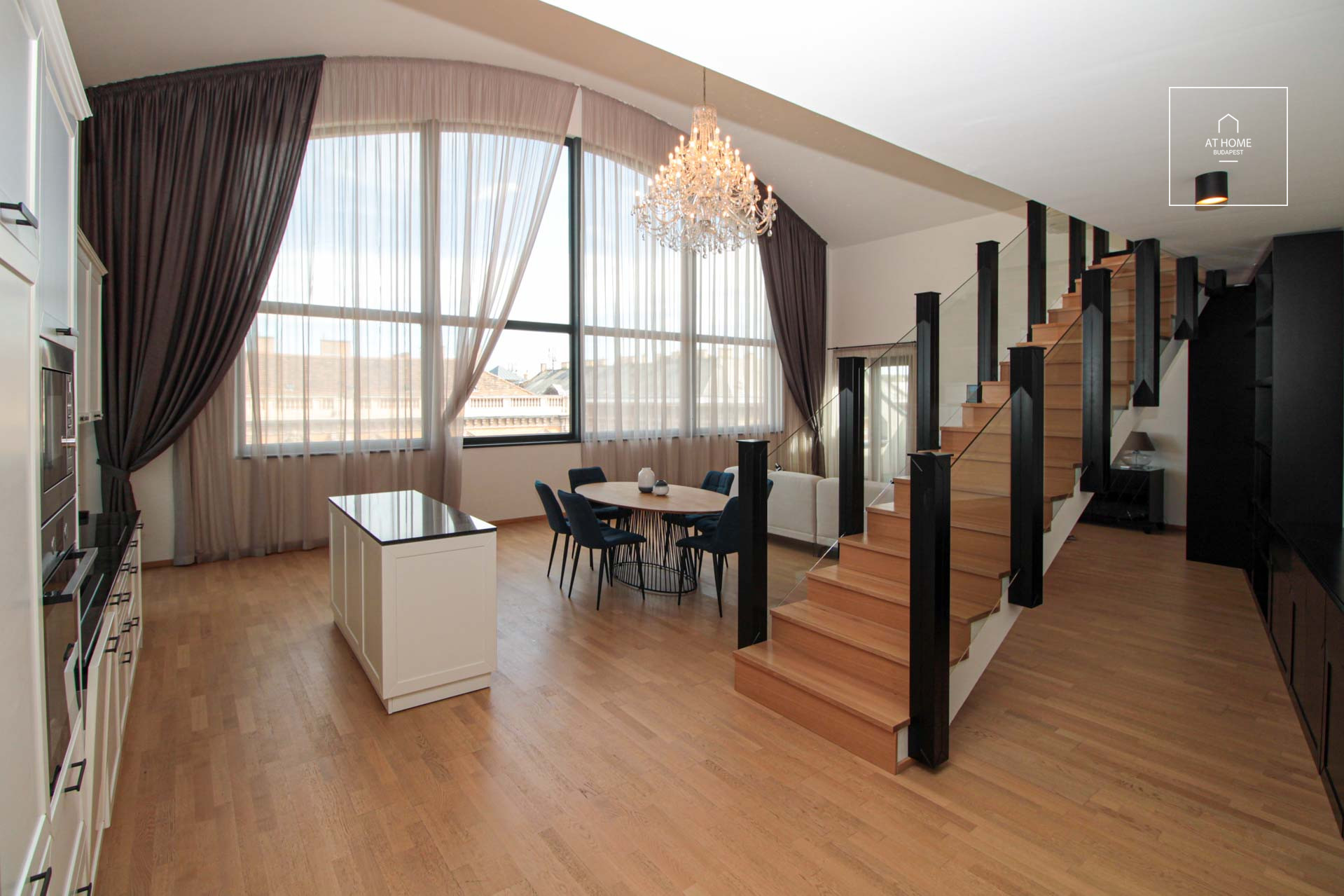 Exclusive apartment for rent in the V. district Budapest