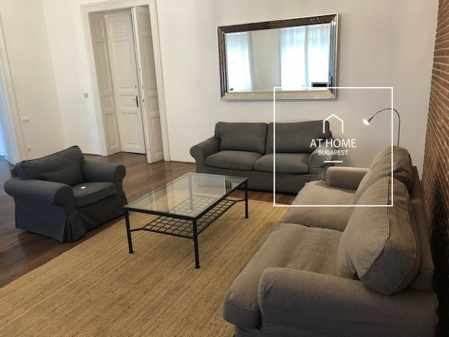 3 bedroom appartment in the city center.